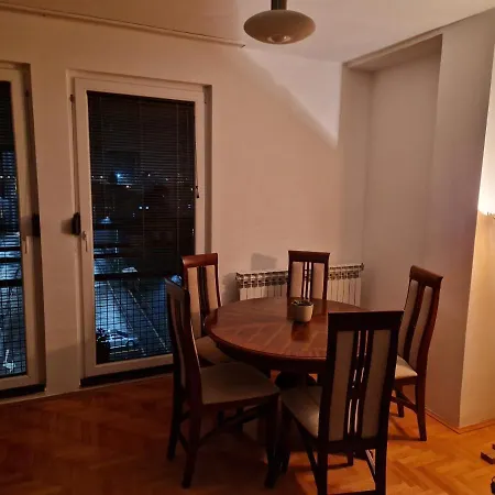 Apartamento Apartman Chess Pale