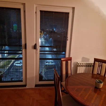 Apartman Chess *